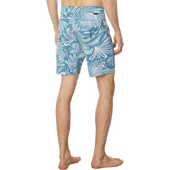 VISSLA Jungle Nights 17.5" Boardshort size 32 - Picture 2 of 10